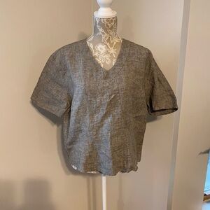 Flax Gray Linen Top with V-Neck and Boxy Cut